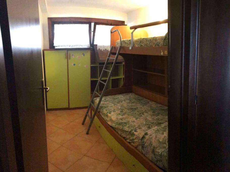 Appartamento Cala Reale, Piano Terra Marinella  Buitenkant foto